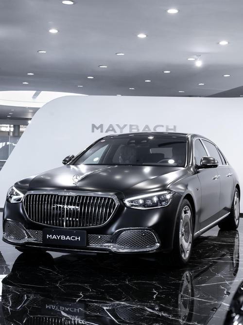 深圳2岚图汽车的售后服务让用户无忧出行，迈巴赫未来的豪华车趋势