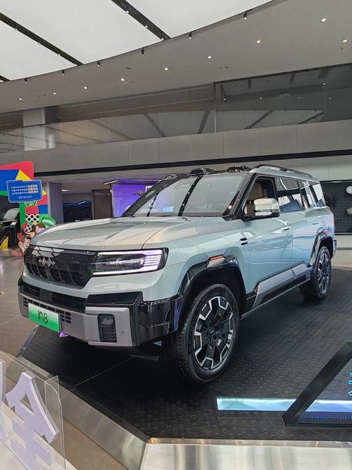 深圳2比亚迪方程豹硬派越野的爆款，英菲尼迪35周年与你共成长